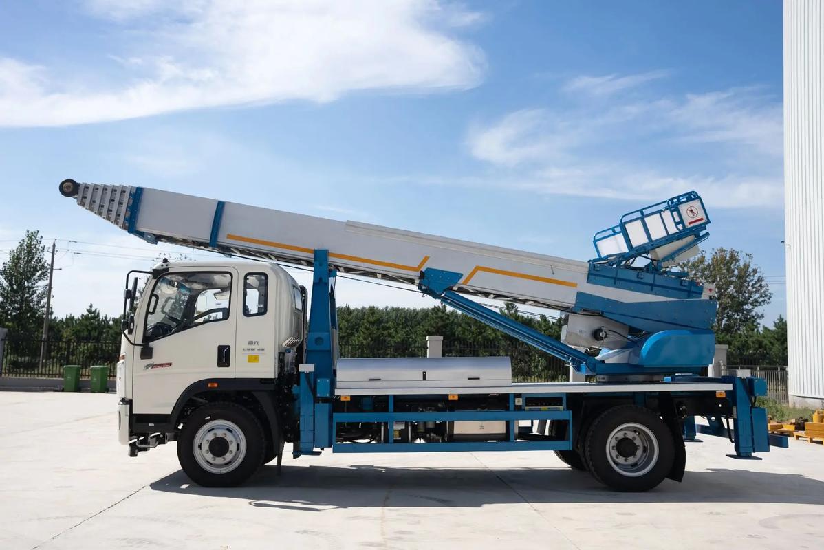 东英镇云梯上料车租赁费用