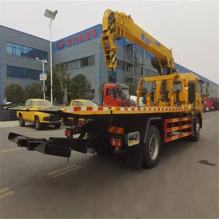 东英镇附近小随车吊出租电话，轻松解决搬运烦恼